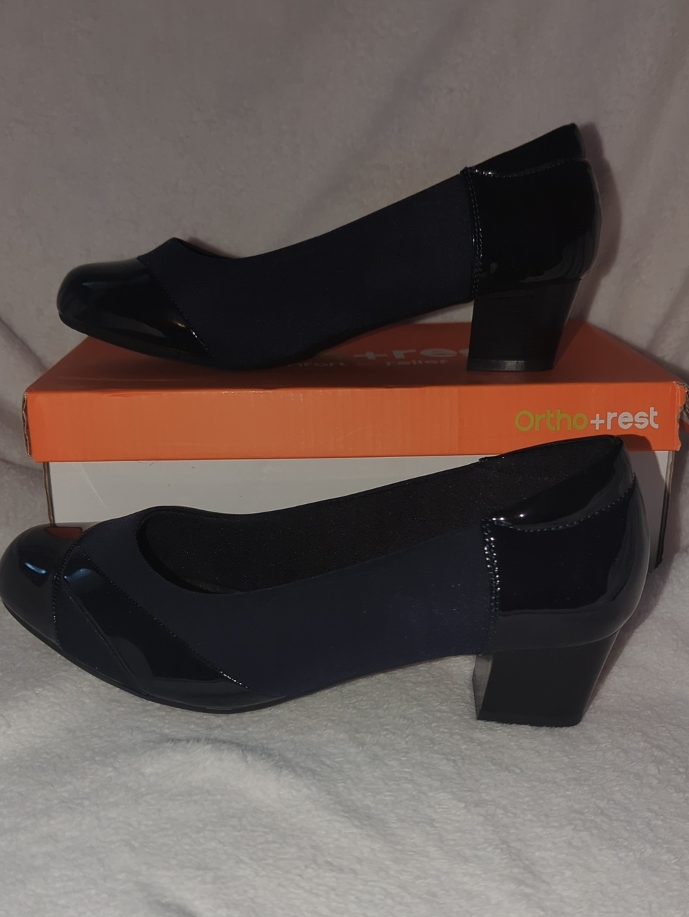 Women's Ortho + Rest Navy Low Block Heel Pump New!